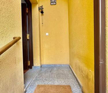 Tragacete House | Discover Entre Piñas: Pet-Friendly Retreat with Top Ratings