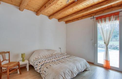 Signes House | Elegant Entre Pins et Soleil with Private Pool Oasis