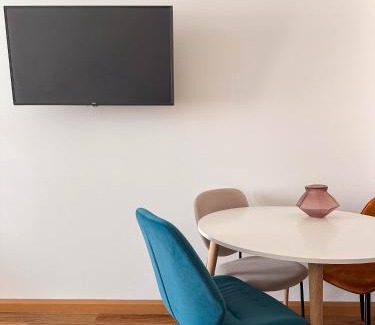 Zona Historico Apartment | Experience Entre Rosas y Flores: Family-Friendly Retreat