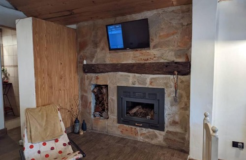 Tandil Ski Chalet | Discover Entre Sierras: Family-Friendly & Pet Welcoming Stay