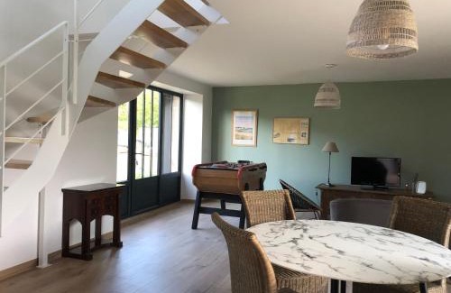 Ploemeur Bed & Breakfast | Oceanfront Haven: Entre terre et mer with Stunning Views