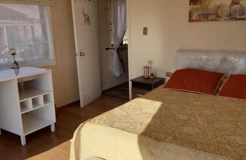 Olmue House | Pet-Friendly Retreat: Entre Tizones y Brujos Cabaña Maggie
