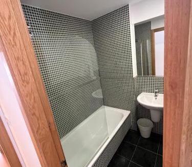 O Pedrouzo House | Discover ENTRECAMIÑOS: Pet & Child-Friendly Retreat
