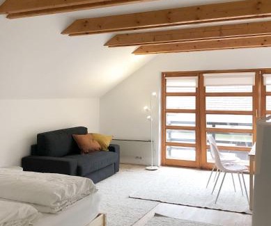 Poestlingberg Apartment | Charming Guest House at Linzer Pöstlingberg - Family Friendly