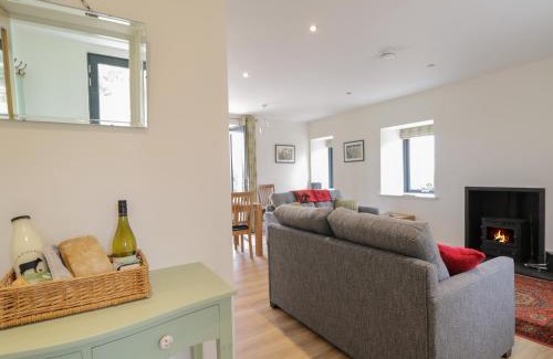 Clochan House | Discover Enzie Station Cottage: 4-Star Pet-Friendly Retreat