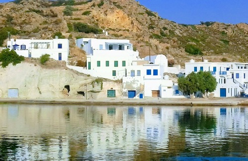 Kimolos House | Discover Eos Kimolos House with Pool and Ocean Views