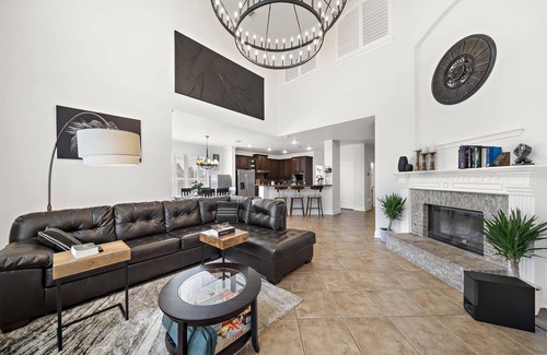 West Oak Hill House | Relax at Austin Zen Den: Yoga, BBQ & Eco-Friendly Amenities