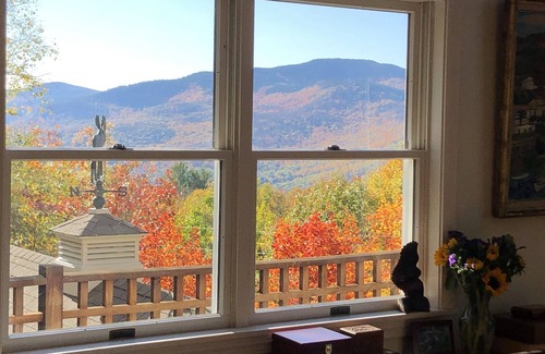 Jackson House | Idyllic Jackson Retreat with Breathtaking Mountain Views