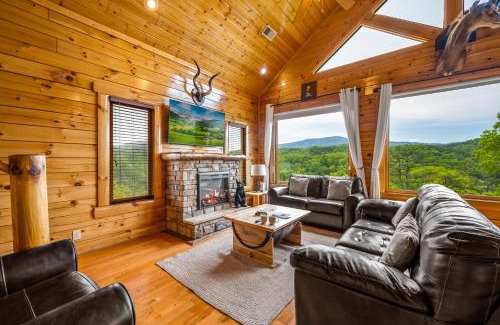 Gatlinburg - Pigeon Forge House | Experience Epic Mountain Views with Hot Tub & Game Room
