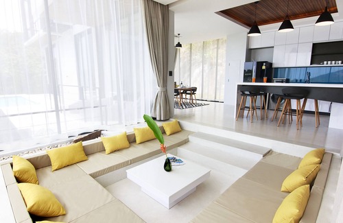 Ko Pha-ngan Villa | Elegant 4BR Villa with Infinity Pool at Thong Lang Bay