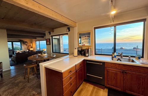Bodega Bay House | Oceanfront Retreat with 180° Views & Pet-Friendly Amenities