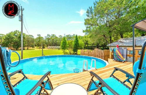 Brooksville House | Unforgettable Outdoor Adventures for Your Group of 34