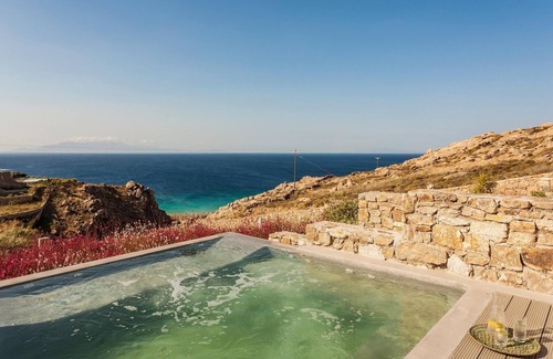 Elia Villa | Epic Twin: Ideal Villa with Pool and Spa for 28 Guests