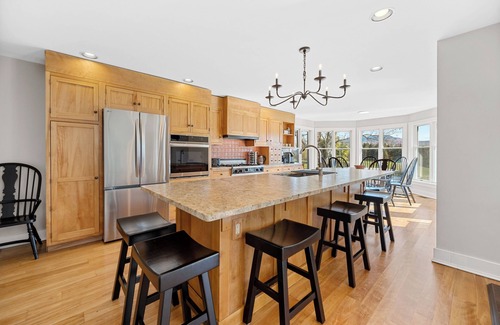Morristown House | Unforgettable EPIC Views - Idlewild House 4 BR with Office