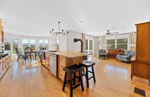 Morristown House | Unforgettable EPIC Views - Idlewild House 4 BR with Office