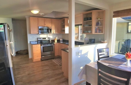 Union House | Unforgettable Waterfront Views at Alderbrook Beach House