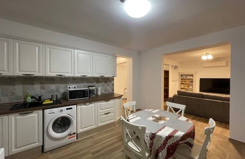 Sector 1 Apartment | Family-Friendly Epica @Iarca Inn with Kitchen & Breakfast