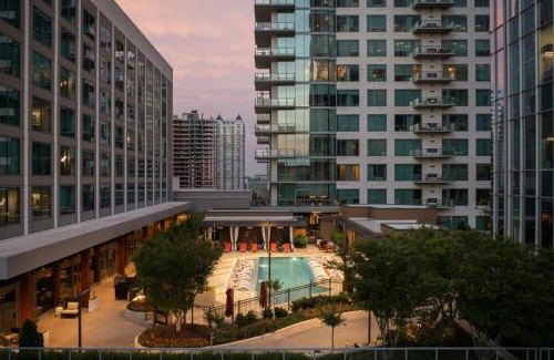 Midtown Hotel | Elegant Epicurean Atlanta: Pet-Friendly Retreat with Pool