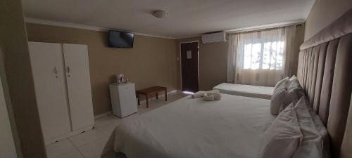 Omusati House | Pet-Friendly Escape at Epikaizo Guest House Awaits You