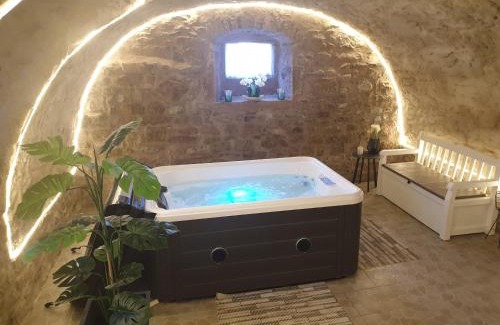 Fraisnes-en-Saintois Bed & Breakfast | Equi-Lodges: Guest Rated 9/10 with Family-Friendly Amenities