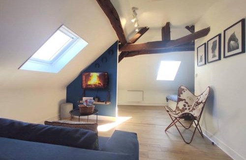 Venette Apartment | Convenient Equidia Compiègne: Free Parking & Wifi Included