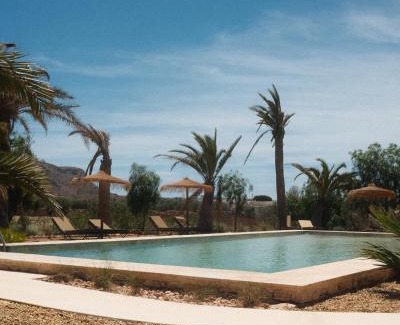 Gafares Hotel | Discover EQUILICUÁ: Oceanfront Bliss with Pool Access