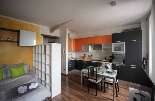 Citta Nuova-Barriera Nuova-San Vito-Citta Vecchia Apartment | Modern Comfort with Essential Amenities in a Prime Location