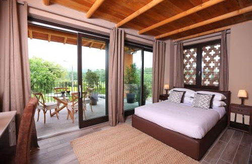 Cazzago Brabbia Hotel | Discover Equirelais: Pet-Friendly Stay with High Ratings