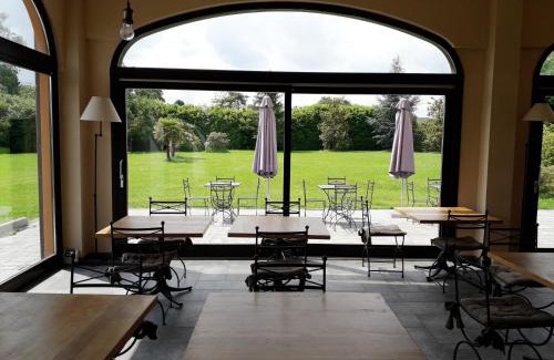 Cazzago Brabbia Hotel | Discover Equirelais: Pet-Friendly Stay with High Ratings