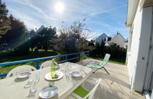 Plouharnel House | Relax at Er Blehua: Family-Friendly Villa in Plouharnel