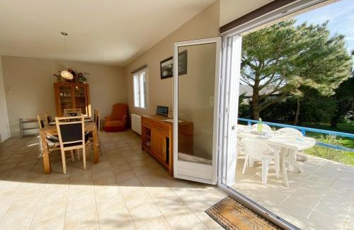 Plouharnel House | Relax at Er Blehua: Family-Friendly Villa in Plouharnel