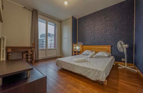 Quartier Capuche-Allies Apartment | Bright and Cozy T4 with Scenic Views - Pet Friendly Stay