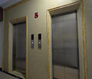 Nghia Đo Apartment | Cozy Era Apartment Nguyễn Khánh Toàn - Rated 9.1/10, Family-Friendly