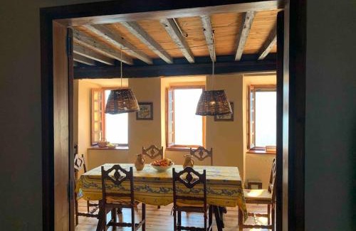 Mont House | Experience Comfort at La Antigua Rectoría, 4-Star Family Haven