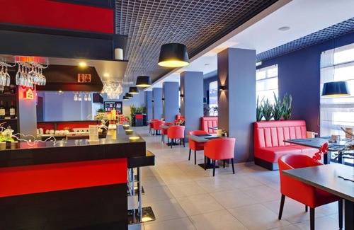 Bolshoye Isakovo Hotel | Relax at Era Spa Hotel Complex with Pool and Hot Tub