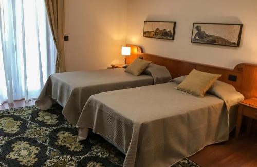 Sala Consilina House | Discover Erania: Family-Friendly Hotel with Pool & Kitchen