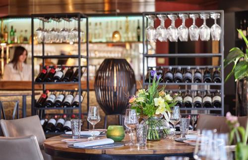 Trassem Hotel | Stylish Erasmus Smart Design B&B with Spa & Pet-Friendly Options