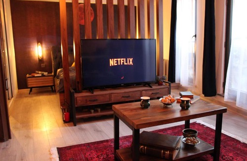 Kabatas Apartment | Guest Rated eRaSuites1 Taksim - Family-Friendly Retreat