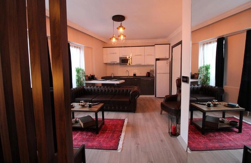 Kabatas Apartment | Guest Rated eRaSuites1 Taksim - Family-Friendly Retreat