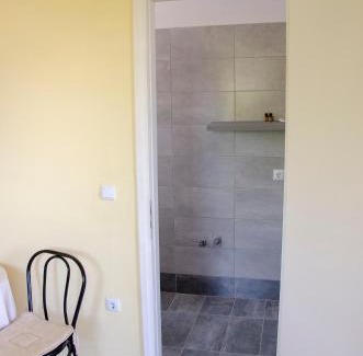 Agios Nikolaos Apartment | Oceanfront Erato Agios Nikolaos Apartment with Great Reviews