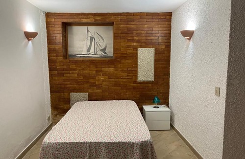 Pizzolungo Apartment | Oceanfront Retreat at Ercole Home with Family-Friendly Perks