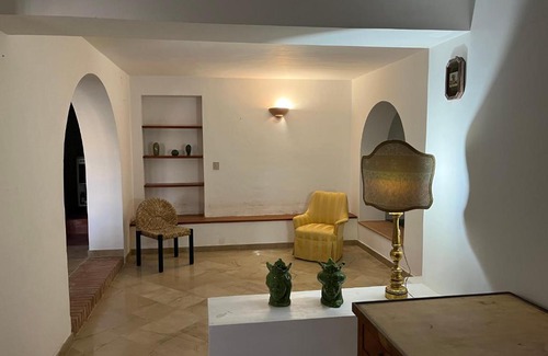 Pizzolungo Apartment | Oceanfront Retreat at Ercole Home with Family-Friendly Perks