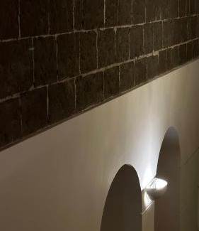 Sessa Aurunca Apartment | Elegant Ercole Flat: 4-Star Stay with Breakfast & Hot Tub