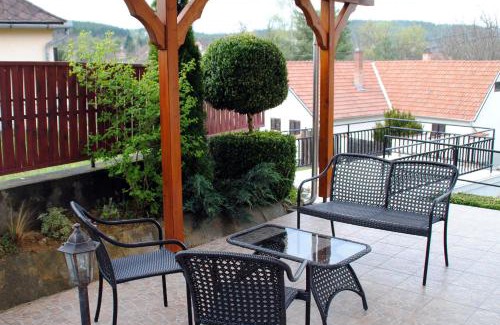 Bukkszek Apartment | Child-Friendly Escape at Erdőszéli Házikó Vendégház