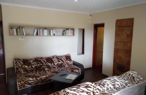 Nagyesztergar Apartment | Erdei Vendégház: Guest Rated 9/10 with Family-Friendly Amenities