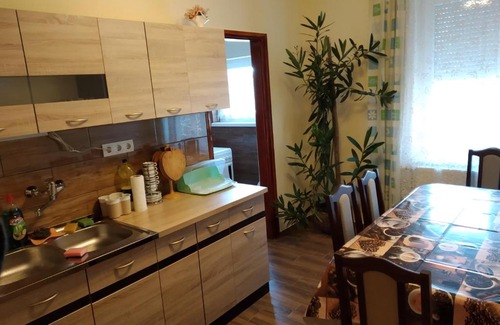 Nagyesztergar Apartment | Erdei Vendégház: Guest Rated 9/10 with Family-Friendly Amenities