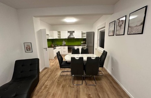 Sinsen-Lenkerbeck Apartment | Perfect Garden Retreat - Guest Rated 10/10 in Marl