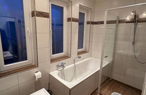Sinsen-Lenkerbeck Apartment | Perfect Garden Retreat - Guest Rated 10/10 in Marl