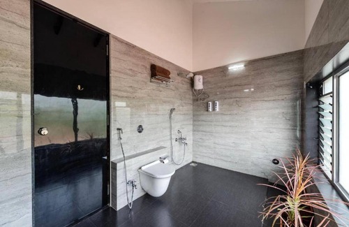 Gangavhare Villa | Experience EREHWON BY THE VINES: Guest Rated 10/10