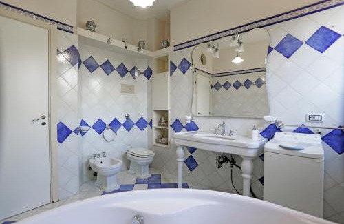 Ispica Apartment | Experience Eremo delle Grazie: Perfect for Families & Relaxation